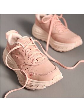 HOKA Vibrant Bloom U Bondi L BP Floral Sneakers in Dry Clay / Dawn Light - 8.5